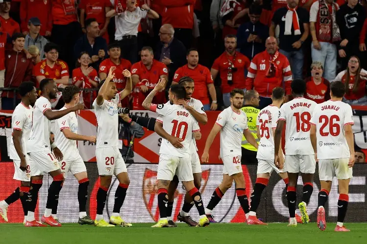 Sevilla sufre de más, pero se salva del descenso