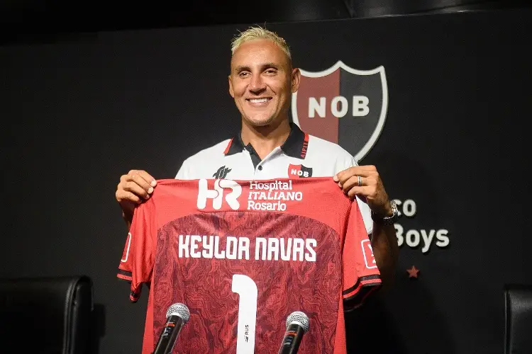 Keylor Navas jugará en el 'Pirata' Fuente por segunda vez en su carrera