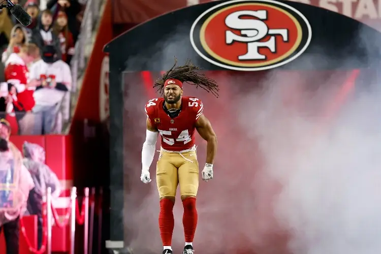 Un jugador de origen mexicano se convierte en el apoyador mejor pagado de la NFL