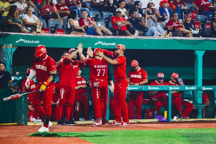 El Águila vuelve a ganar y amarra serie ante Bravos de León