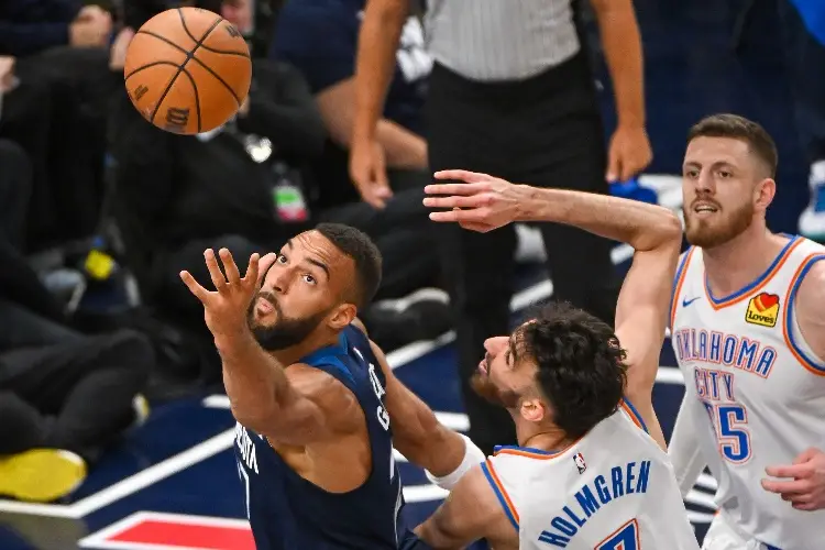 NBA: Los Wolves anulan a los Thunder y reabren la serie
