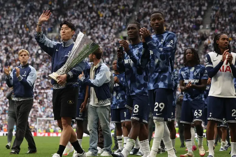 Brighton amarga la celebración del Tottenham
