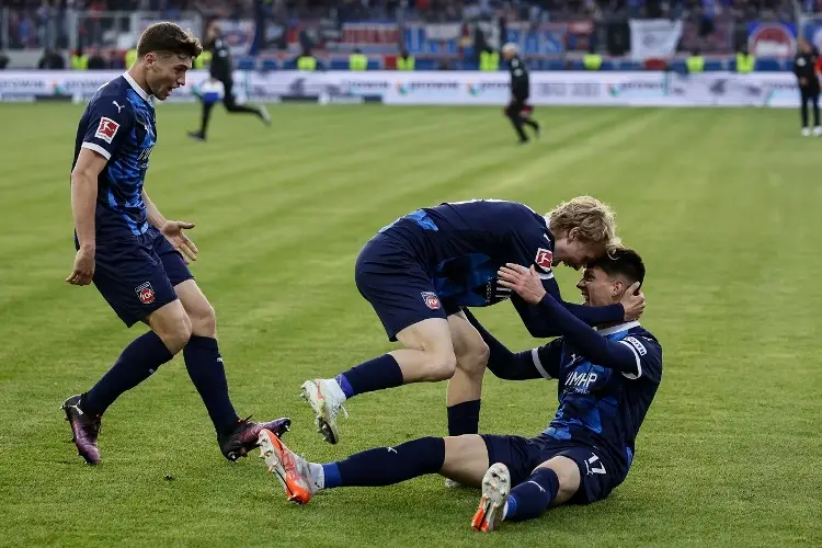 Con un gol en el último minuto, Heidenheim se salva del descenso en la Bundesliga 