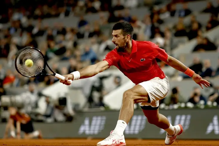  Djokovic debuta con triunfo en Ronald Garros