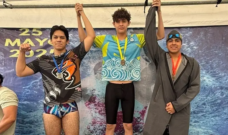 MARES de Tierra Blanca logra subcampeonato en el primer Desafío Swim Crawl