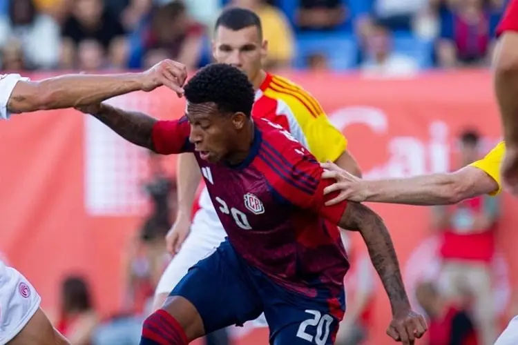 El Piojo y Costa Rica pierde ante una Selección de Cataluña