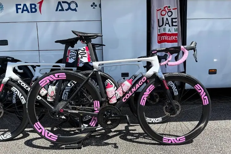 ¿Cómo es y cuánto vale la bici de Isaac del Toro?