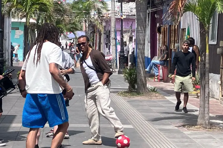 ¡Increíble! Así quedó el comercial que grabó Edgar Davids en La Huaca (VIDEO)