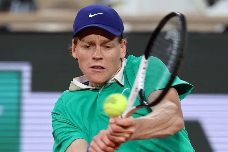 Sinner fulmina a Djokovic y va a la Final de Roland Garros