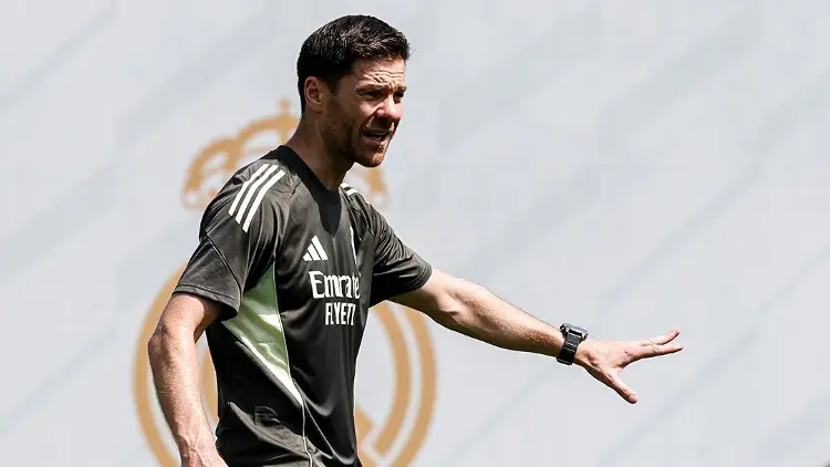 Xabi Alonso dirige su primer entrenamiento en el Real Madrid