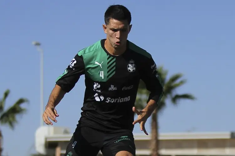 ¡Cinco futbolistas de Liga MX investigados por presunto fraude fiscal!