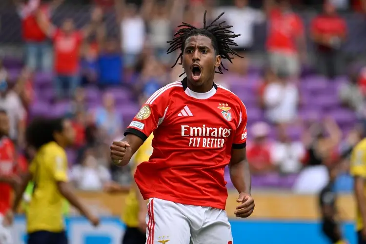 Tormenta de goles del Benfica para golear al Auckland