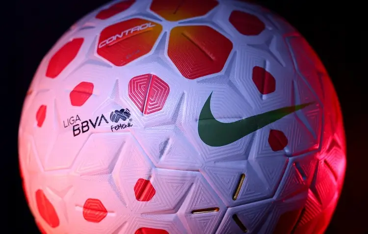 Liga MX Femenil presenta nuevo balón ¡Es Nike! (VIDEO)