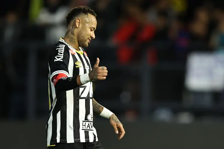 Neymar renueva con Santos