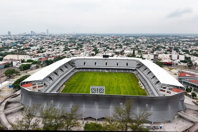 Conflicto por posible mudanza de Celaya a Veracruz: equipos de Expansión amenazan con acudir al TAS