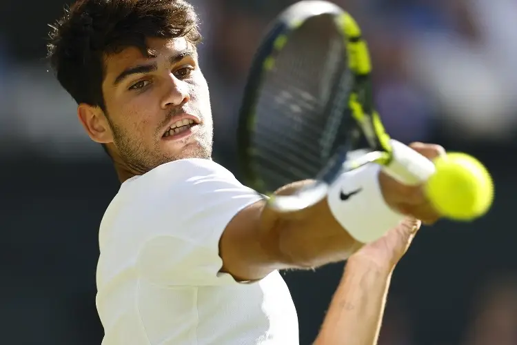 Alcaraz descifra a Struff para avanzar en Wimbledon