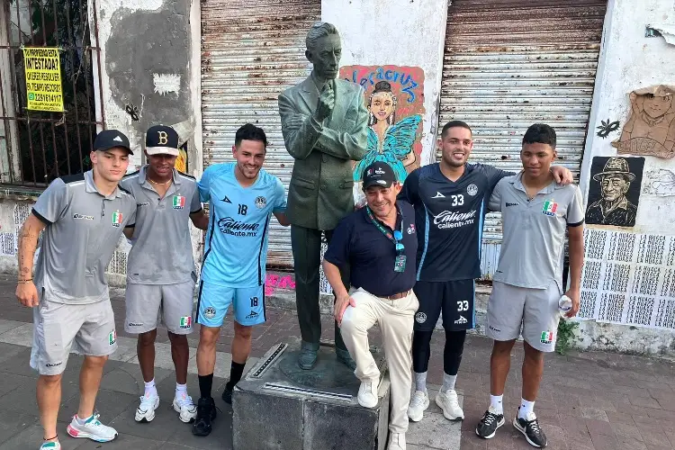 ¡AQUÍ HAY RETA! Mazatlán y Once Caldas juegan cascarita en La Huaca (VIDEO)