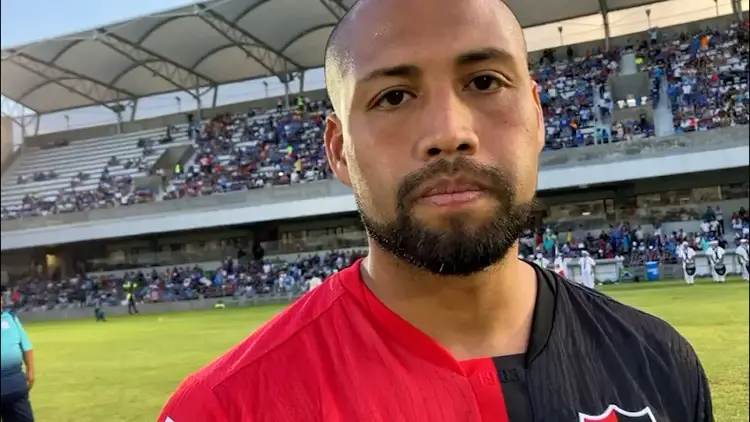 Gaspar Iñiguez revela que sigue sin recibir pagos de su etapa en los Tiburones Rojos (VIDEO)