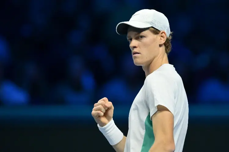Sinner podrá jugar octavos de final de Wimbledon, pese a lesión