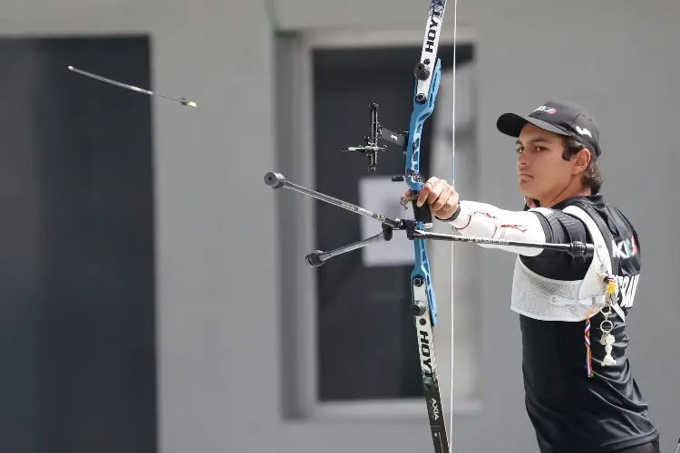 Mexicano Matías Grande se cuelga medalla de oro en la Copa del Mundo de Tiro con Arco