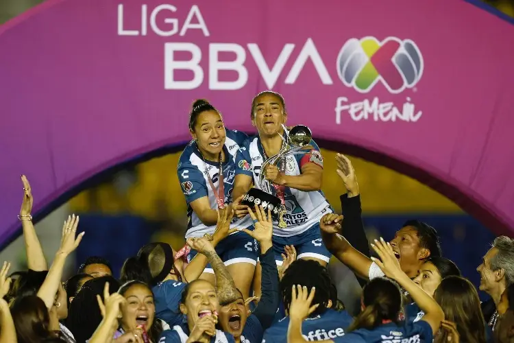 Pachuca gana el Campeón de Campeonas en la Liga MX Femenil tras superar a Rayadas   