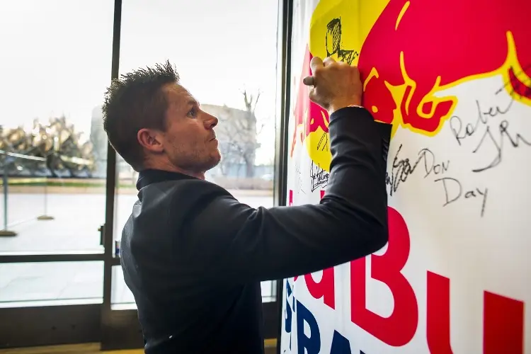 Muere Felix Baumgartner, hombre que realizó un salto desde la estratósfera