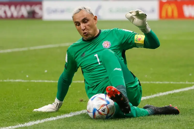 ¡Keylor muy cerca de los Pumas!