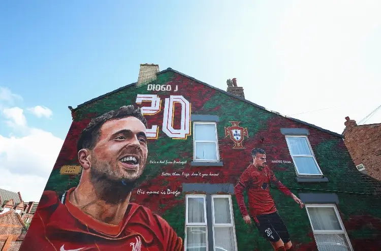 Un mural homenajea a Diogo Jota en Liverpool 