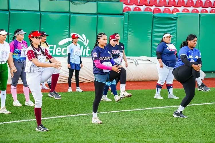 El Águila de Veracruz realiza tryout rumbo a la temporada 2026 de la Liga Mexicana de Softbol