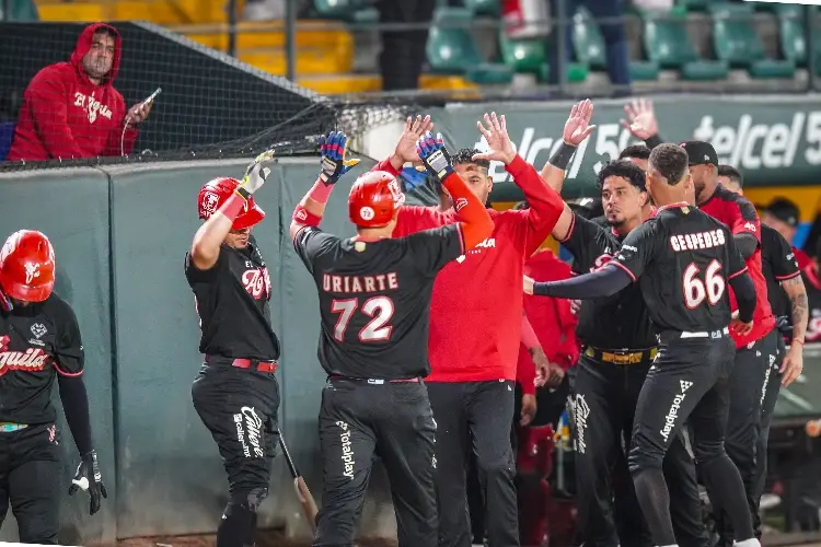 El Águila de Veracruz vence a Pericos de Puebla en el primero de la serie