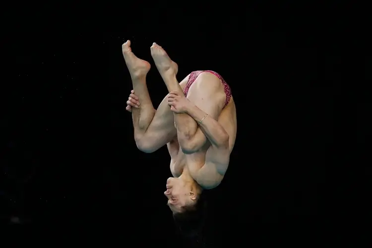 Osmar Olvera, máximo medallista mundial de México en clavados