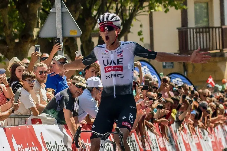 Lo que dijo Isaac del Toro tras conquistar la 80 Circuito de Getxo-Memorial 