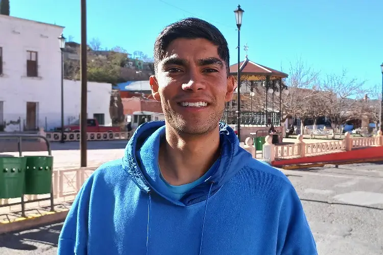 Mexicano Andrés Olivas tiene lo necesario para brillar en el Mundial de Atletismo