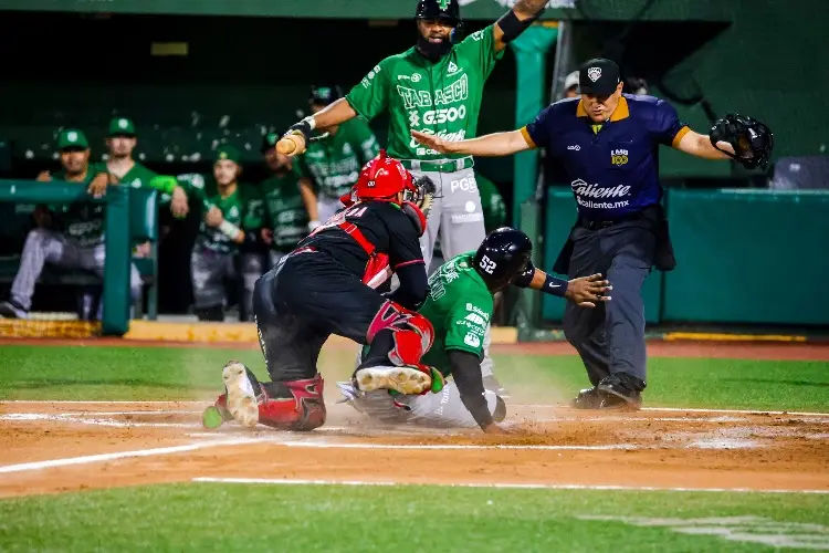 El Águila cae con los Olmecas en el primero de la serie