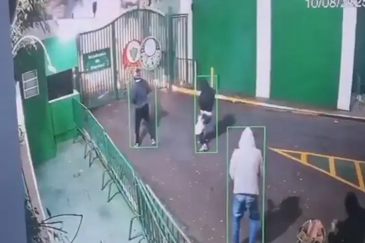 Atacan con bombas y petardos las instalaciones del Palmeiras en Brasil (VIDEO)