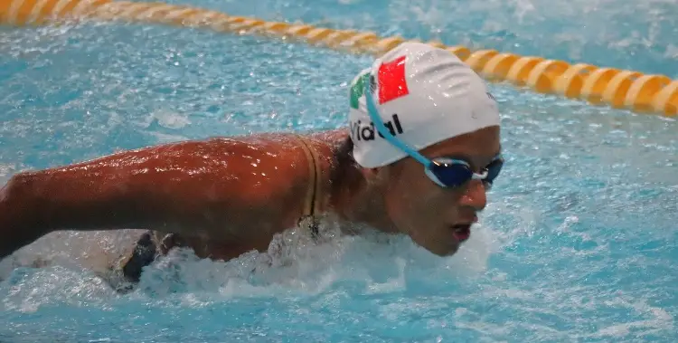 Veracruzana brilla en el Mundial Junior de Natación en Rumanía