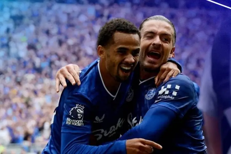 Grealish brilla y el Everton gana