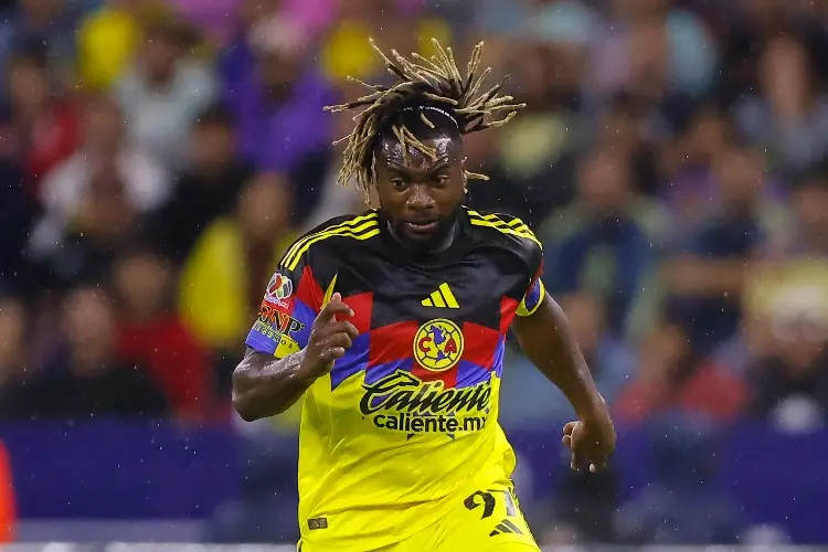 Saint Maximin responde con estilo a los que aseguran que árbitros 'ayudan' al América