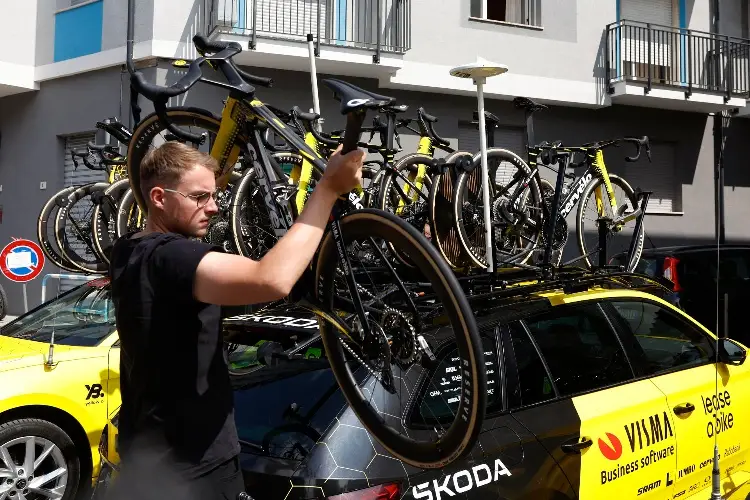 Millonario robo de bicicletas a equipo durante la Vuelta a España