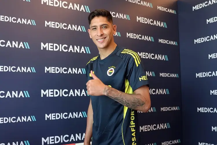 Mourinho explota contra la directiva de Fenerbahce por los fichajes, incluido Edson Álvarez
