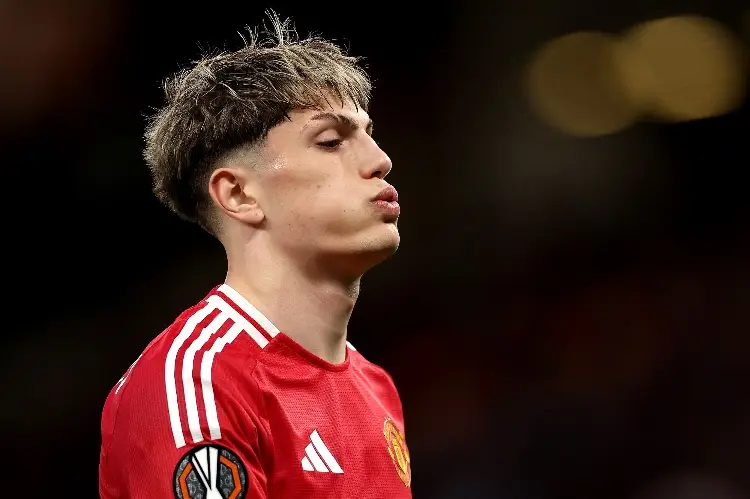 Garnacho se va del Manchester United