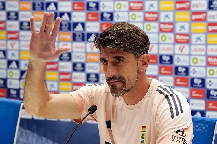 Lo que dijo Paunovic tras darle al Real Oviedo su primera victoria en 24 años