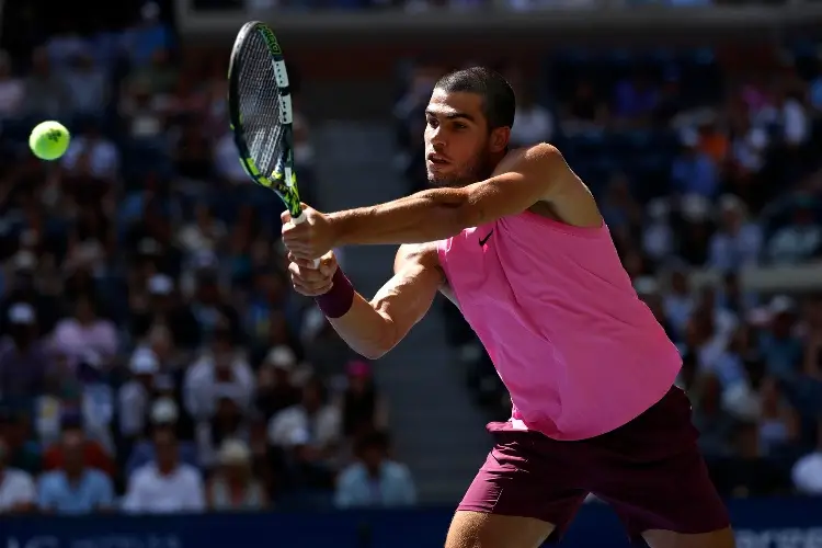Alcaraz y Djokovic avanzan a cuartos de final del US Open 2025