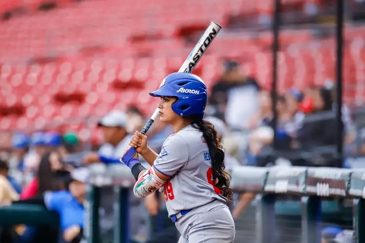 Seleccionada nacional llega a El Águila Softbol