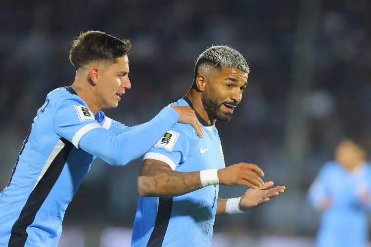 Uruguay golea, clasifica al Mundial y deja a Perú sin repechaje