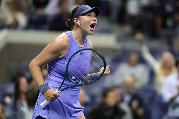 Amanda Anisimova vence a Naomi Osaka y jugará la final del US Open