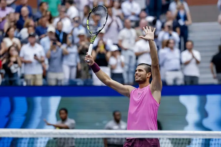 ¡Alcaraz barre a Djokovic en el US Open y jugará la Final!