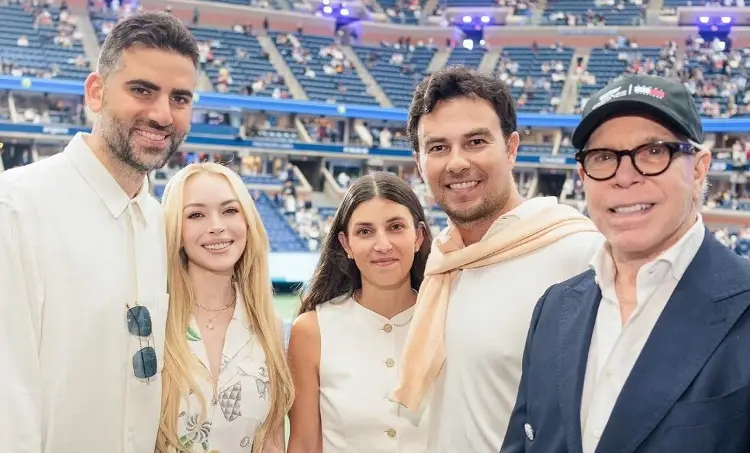 Checo Pérez emocionado y junto estrellas en US Open  (VIDEO)