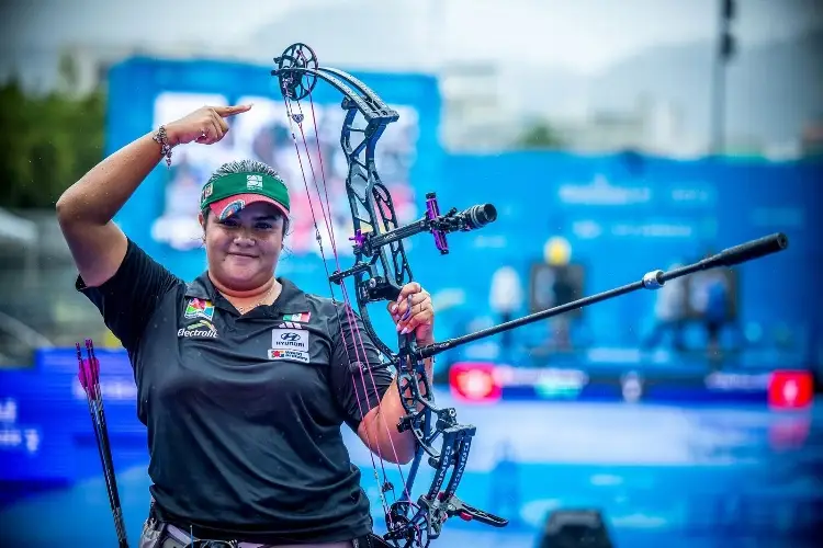Mexicana Andrea Becerra es campeona mundial