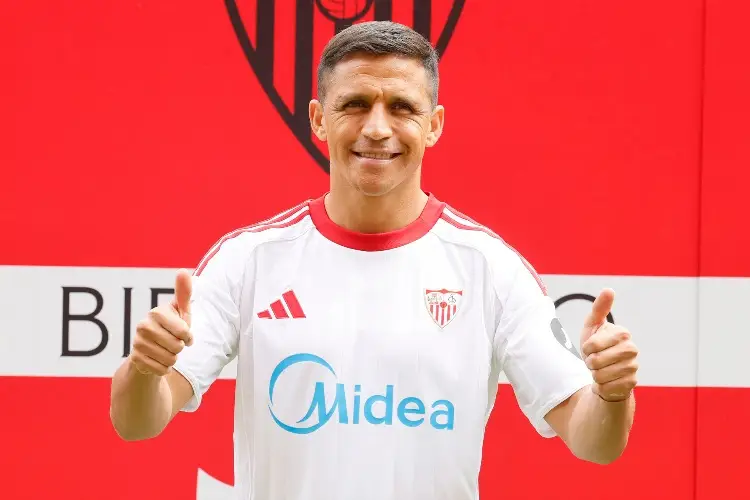 Alexis Sánchez se presenta con el Sevilla